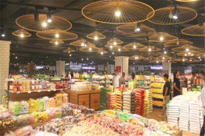 吉林市商務(wù)局強(qiáng)化產(chǎn)銷對(duì)接 地產(chǎn)品進(jìn)駐歐亞商都精品超市